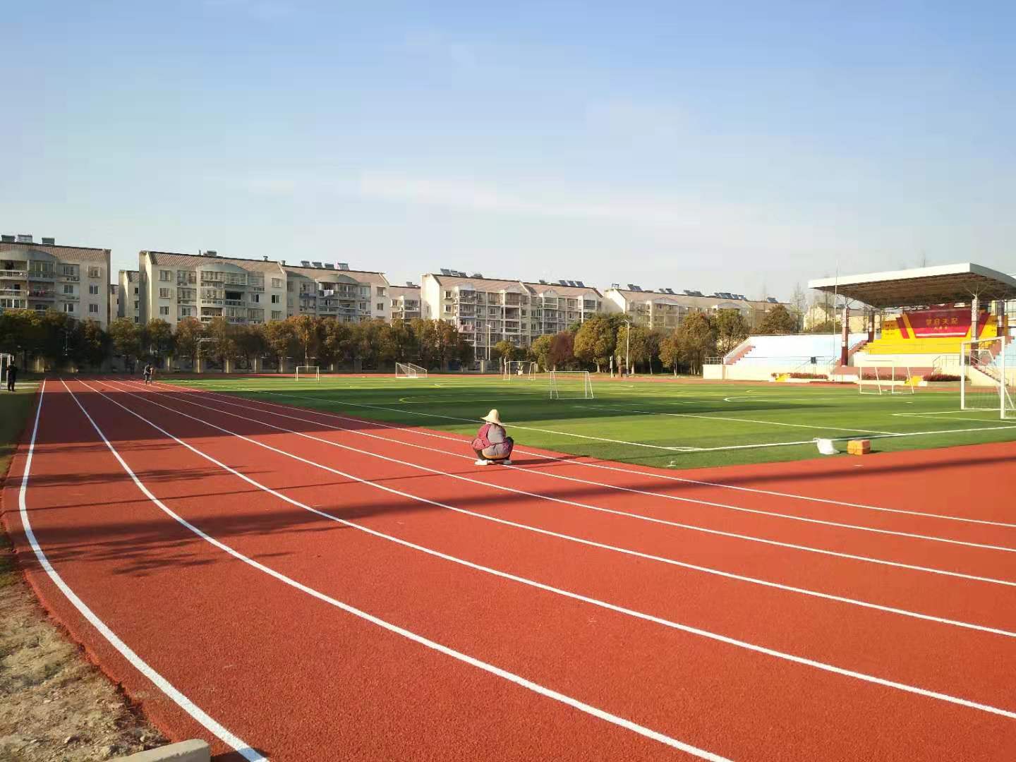 學(xué)校塑膠跑道